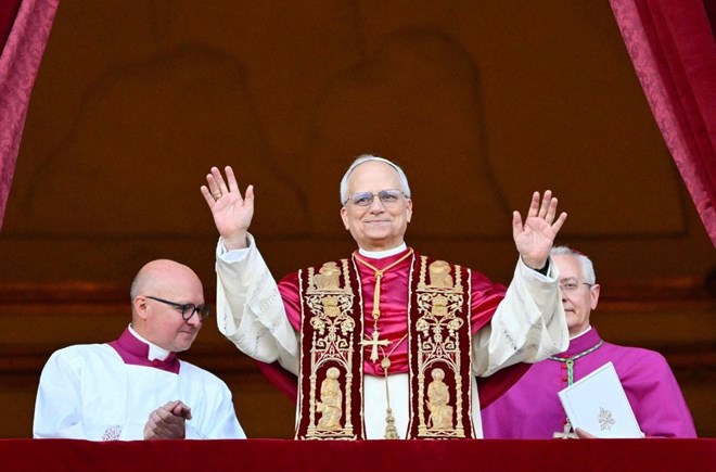 Robert Francis Prevost novi je poglavar Katoličke Crkve, novi papa se zove Lav XIV.